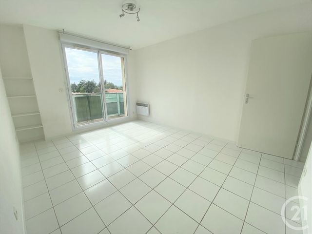 Appartement Studio &agrave; louer - 1 pi&egrave;ce - 21,85 m2 - Albi - 81 - MIDI-PYRENEES