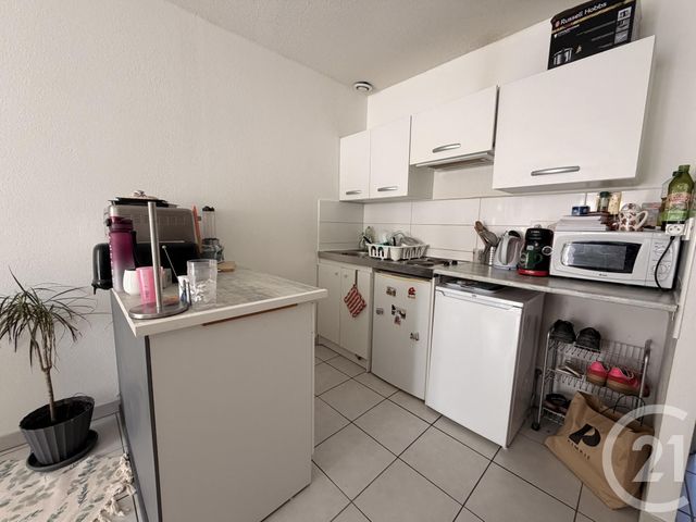 Appartement F2 &agrave; louer - 2 pi&egrave;ces - 38,87 m2 - Albi - 81 - MIDI-PYRENEES