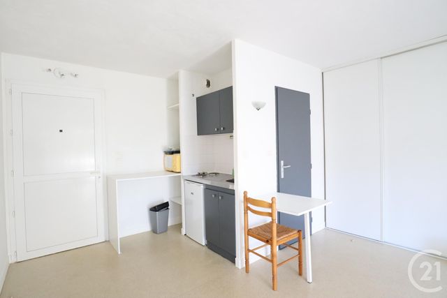 Appartement Studio &agrave; louer - 1 pi&egrave;ce - 30,50 m2 - Albi - 81 - MIDI-PYRENEES