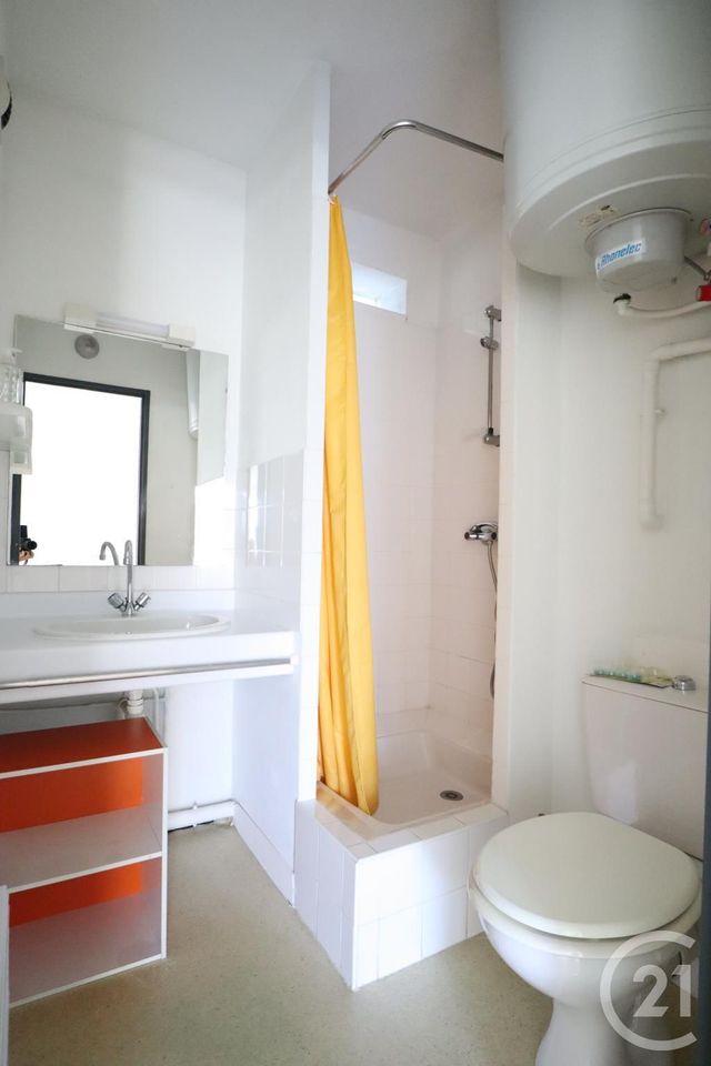 Appartement Studio &agrave; louer - 1 pi&egrave;ce - 30,50 m2 - Albi - 81 - MIDI-PYRENEES