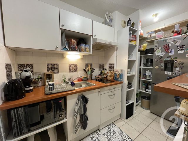 Appartement T2 &agrave; louer - 2 pi&egrave;ces - 45,77 m2 - Albi - 81 - MIDI-PYRENEES