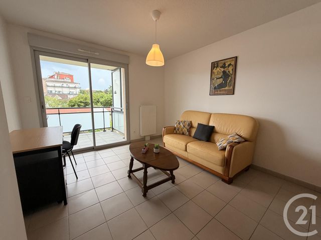 Appartement T2 &agrave; louer - 2 pi&egrave;ces - 44,04 m2 - Albi - 81 - MIDI-PYRENEES