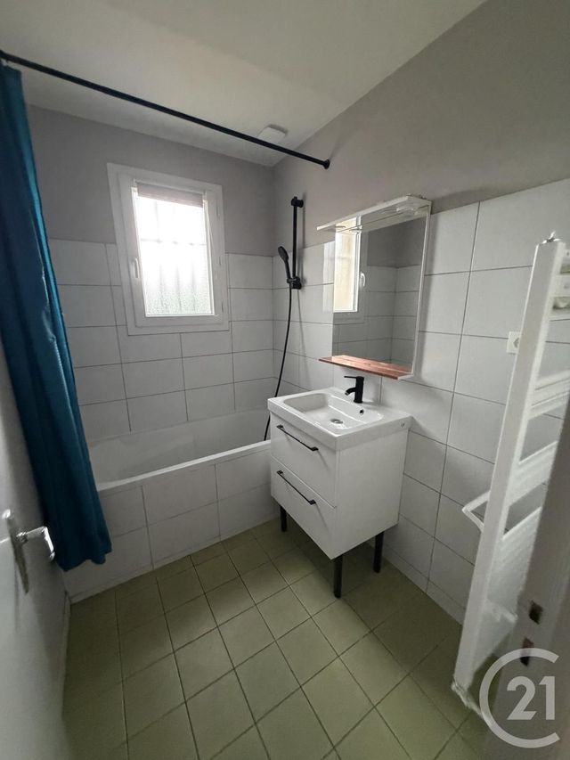 Appartement F2 &agrave; louer - 2 pi&egrave;ces - 64 m2 - Lescure D Albigeois - 81 - MIDI-PYRENEES