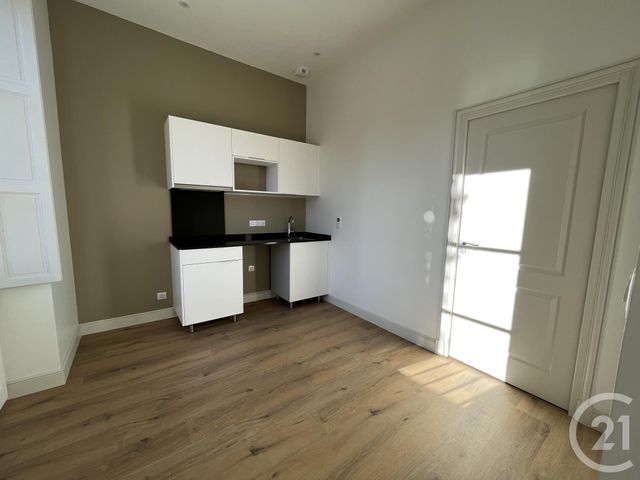 Appartement Studio &agrave; louer - 1 pi&egrave;ce - 30,81 m2 - Albi - 81 - MIDI-PYRENEES