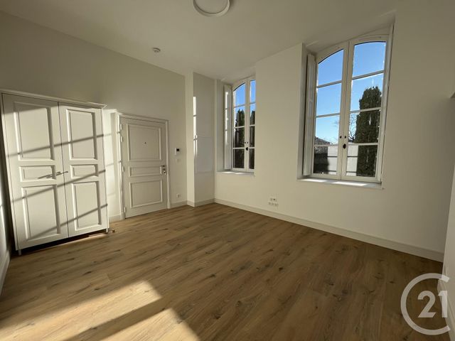 Appartement Studio &agrave; louer - 1 pi&egrave;ce - 30,81 m2 - Albi - 81 - MIDI-PYRENEES