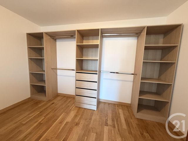 Maison &agrave; louer - 5 pi&egrave;ces - 162 m2 - Labastide Gabausse - 81 - MIDI-PYRENEES