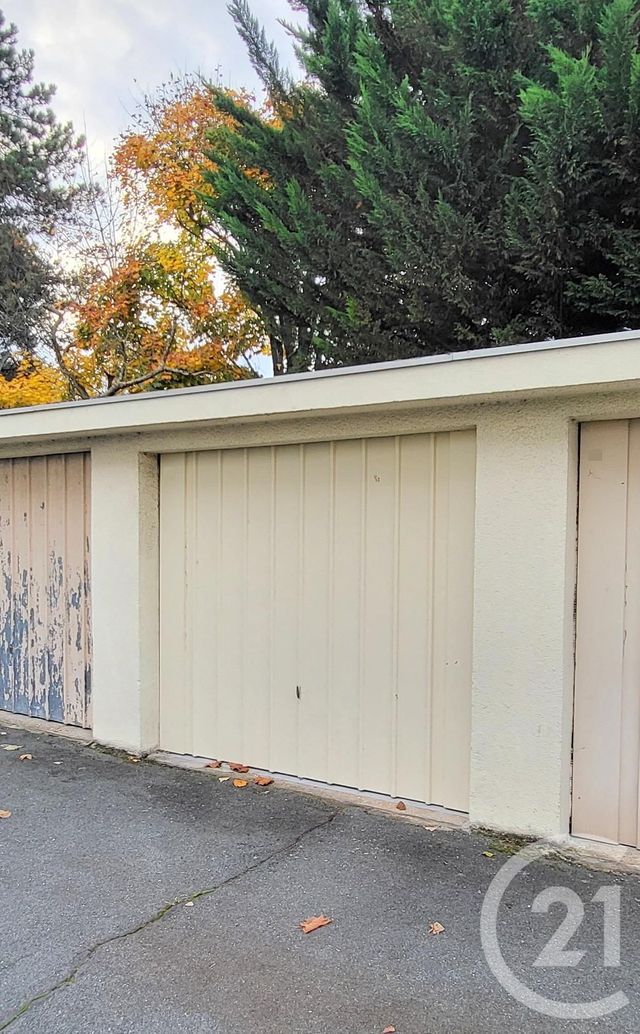 parking - EAUBONNE - 95