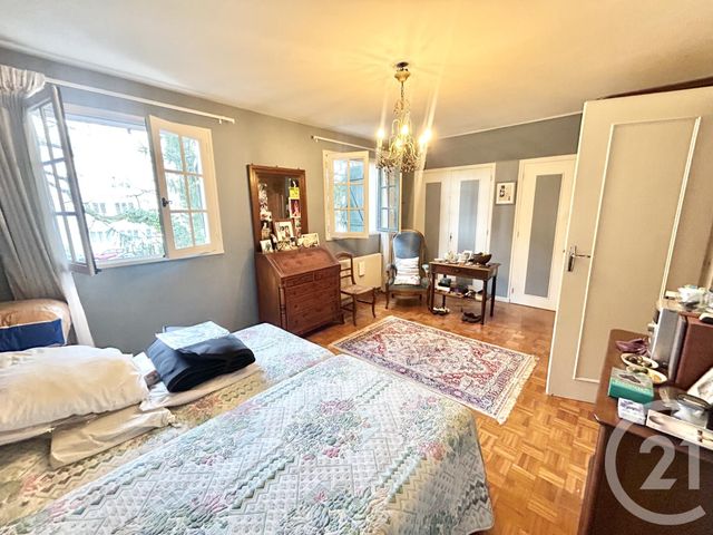 Maison à vendre - 7 pièces - 210 m2 - Pau - 64 - AQUITAINE