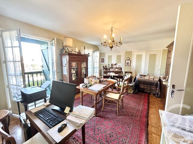 Maison à vendre - 7 pièces - 210 m2 - Pau - 64 - AQUITAINE