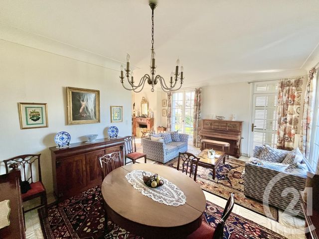 Maison à vendre - 6 pièces - 193 m2 - Pau - 64 - AQUITAINE