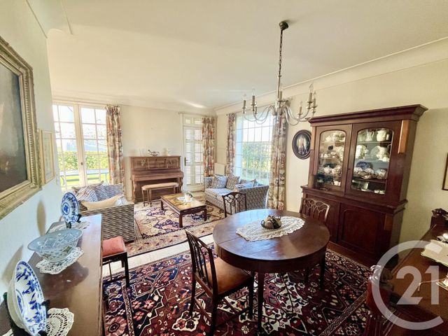 Maison à vendre - 6 pièces - 193 m2 - Pau - 64 - AQUITAINE