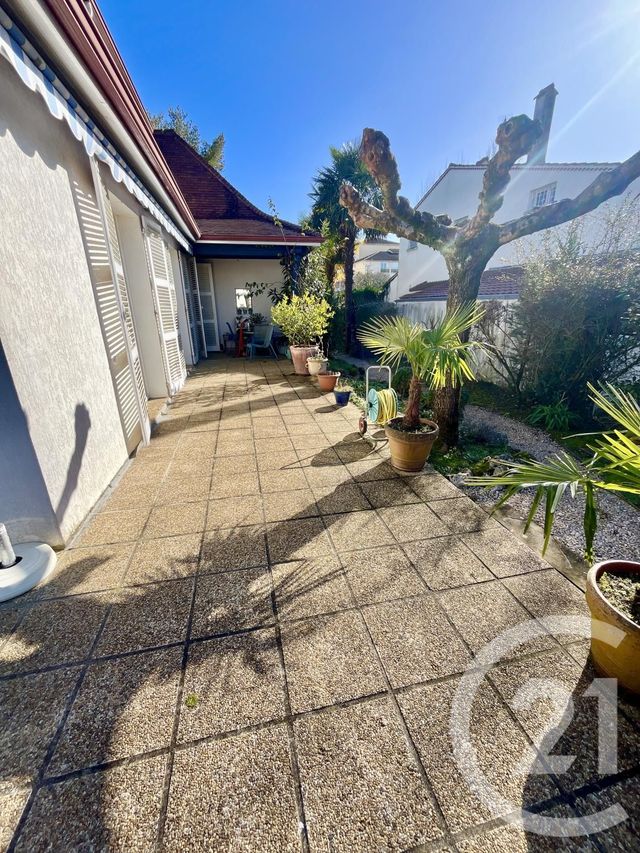 Maison à vendre - 6 pièces - 193 m2 - Pau - 64 - AQUITAINE