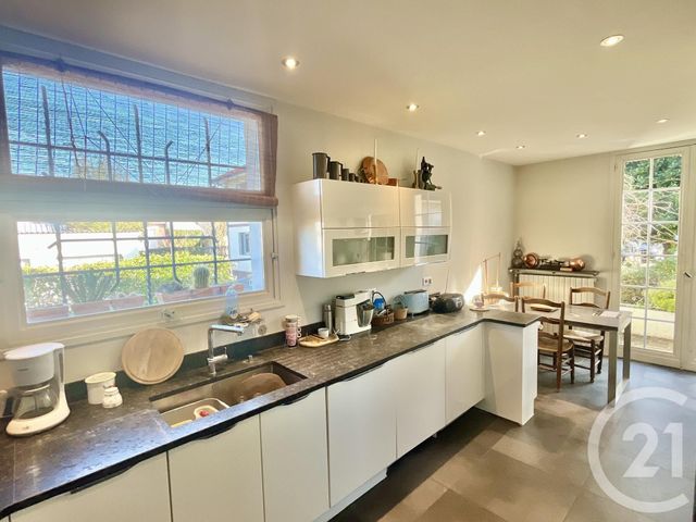 Maison à vendre - 6 pièces - 193 m2 - Pau - 64 - AQUITAINE