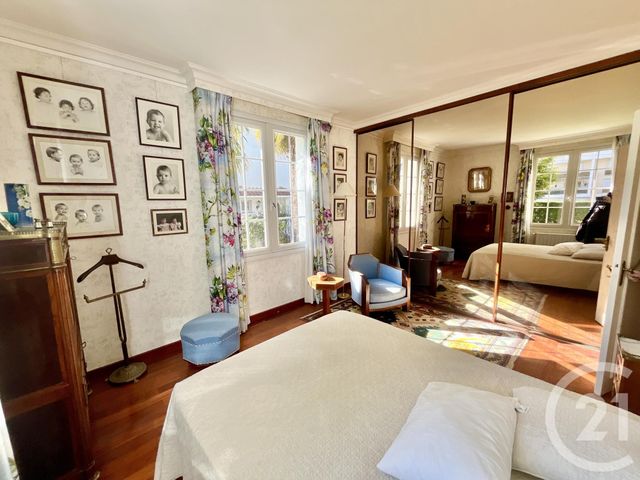 Maison à vendre - 6 pièces - 193 m2 - Pau - 64 - AQUITAINE