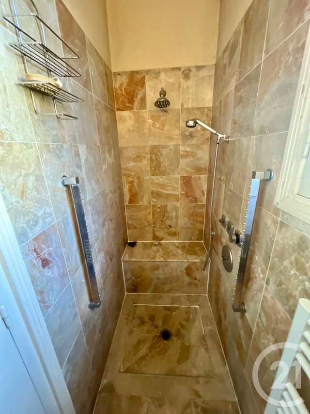 Maison à vendre - 6 pièces - 193 m2 - Pau - 64 - AQUITAINE