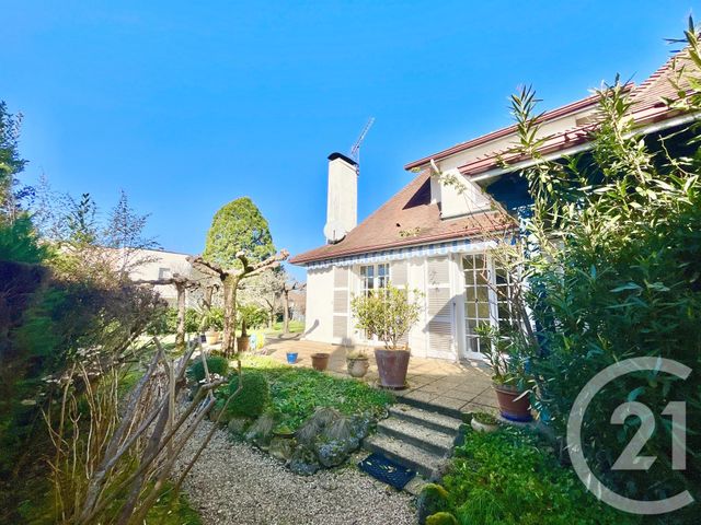 Maison à vendre - 6 pièces - 193 m2 - Pau - 64 - AQUITAINE