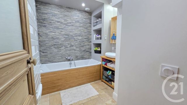 Appartement F5 à vendre - 4 pièces - 118,68 m2 - Pau - 64 - AQUITAINE