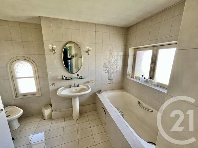 Maison à vendre - 9 pièces - 236 m2 - Pau - 64 - AQUITAINE