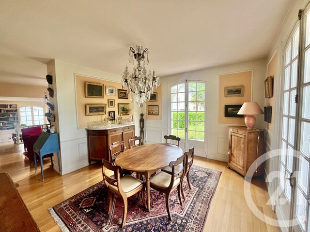 Maison à vendre - 8 pièces - 220 m2 - Pau - 64 - AQUITAINE