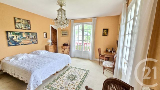 Maison à vendre - 8 pièces - 220 m2 - Pau - 64 - AQUITAINE