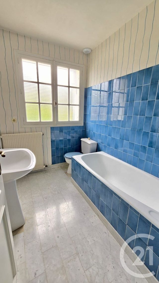 Maison à vendre - 8 pièces - 220 m2 - Pau - 64 - AQUITAINE