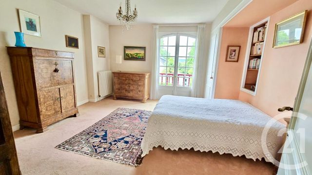Maison à vendre - 8 pièces - 220 m2 - Pau - 64 - AQUITAINE