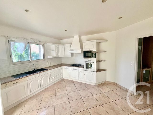 Maison &agrave; louer - 5 pi&egrave;ces - 135,01 m2 - Idron - 64 - AQUITAINE