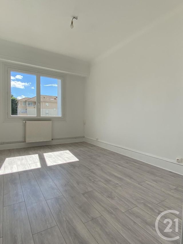 Appartement T4 à louer - 4 pièces - 103,26 m2 - Pau - 64 - AQUITAINE