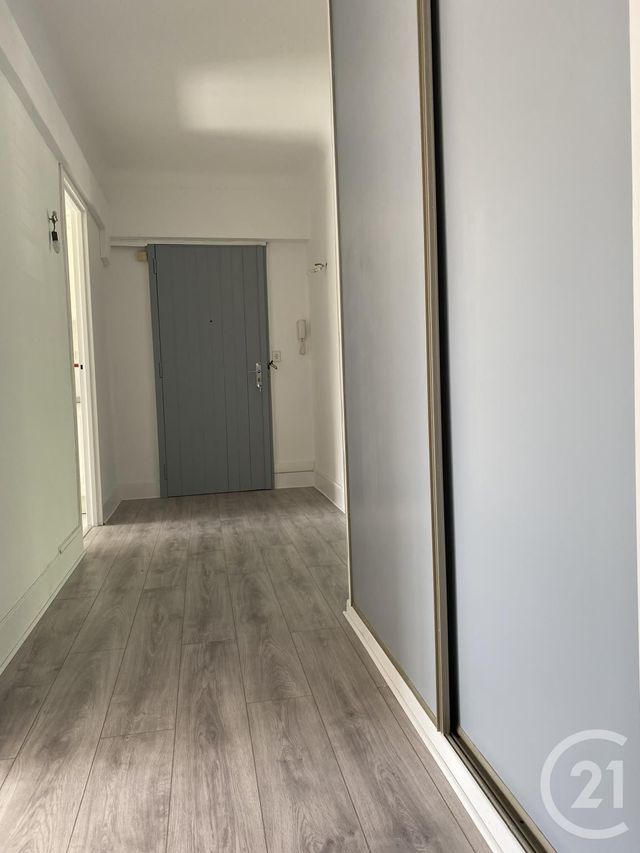 Appartement T4 à louer - 4 pièces - 103,26 m2 - Pau - 64 - AQUITAINE