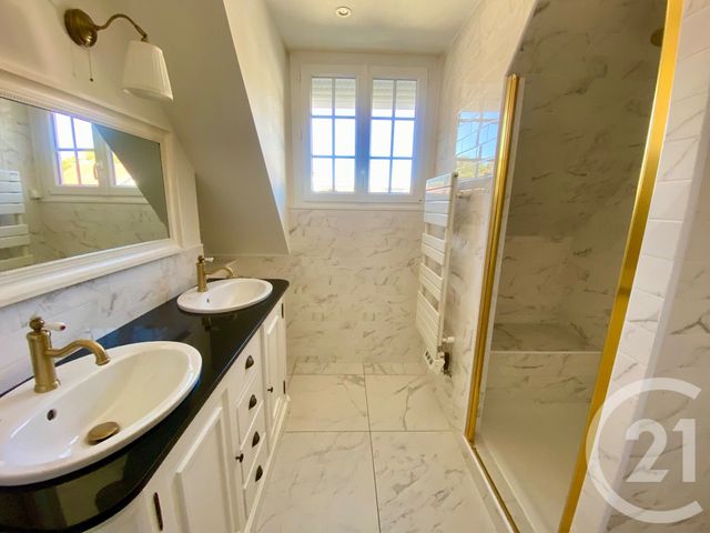 Maison à vendre - 6 pièces - 190 m2 - Pau - 64 - AQUITAINE