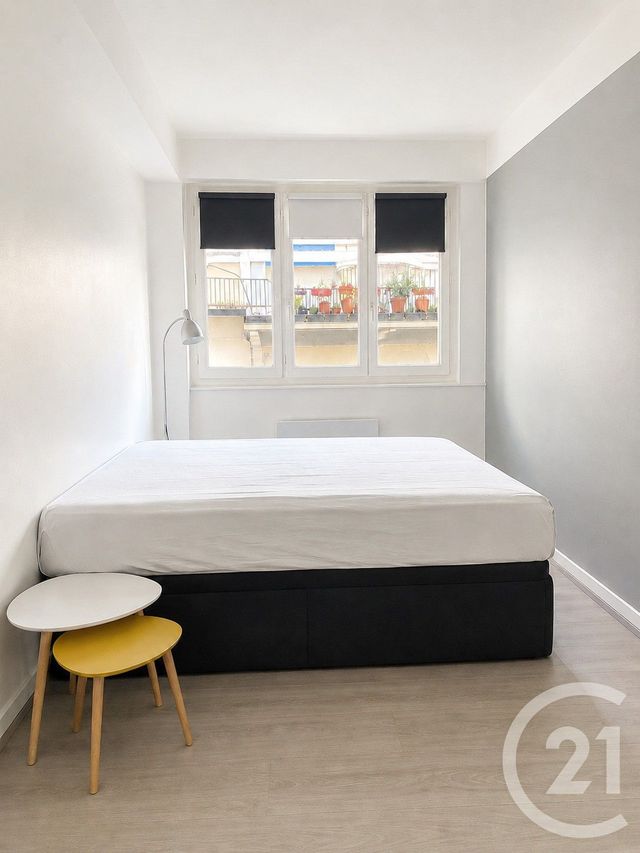 Appartement T3 &agrave; louer - 3 pi&egrave;ces - 49,42 m2 - Pau - 64 - AQUITAINE