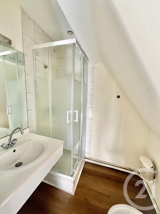 Appartement Duplex &agrave; louer - 2 pi&egrave;ces - 24,49 m2 - Lescar - 64 - AQUITAINE