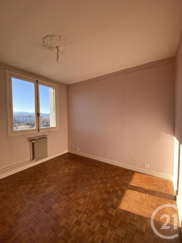 Appartement T4 à louer - 4 pièces - 81,16 m2 - Billere - 64 - AQUITAINE