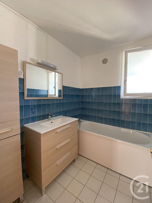 Appartement T4 à louer - 4 pièces - 81,16 m2 - Billere - 64 - AQUITAINE