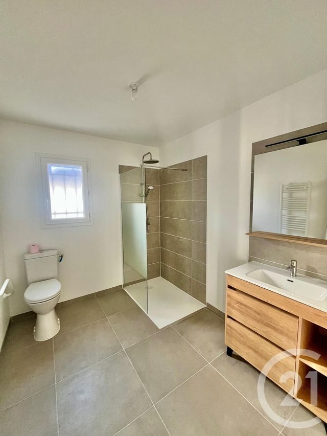 Maison &agrave; louer - 4 pi&egrave;ces - 70 m2 - Assat - 64 - AQUITAINE