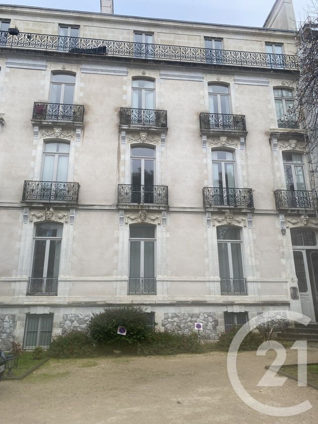 Appartement Duplex à louer - 3 pièces - 52,34 m2 - Pau - 64 - AQUITAINE