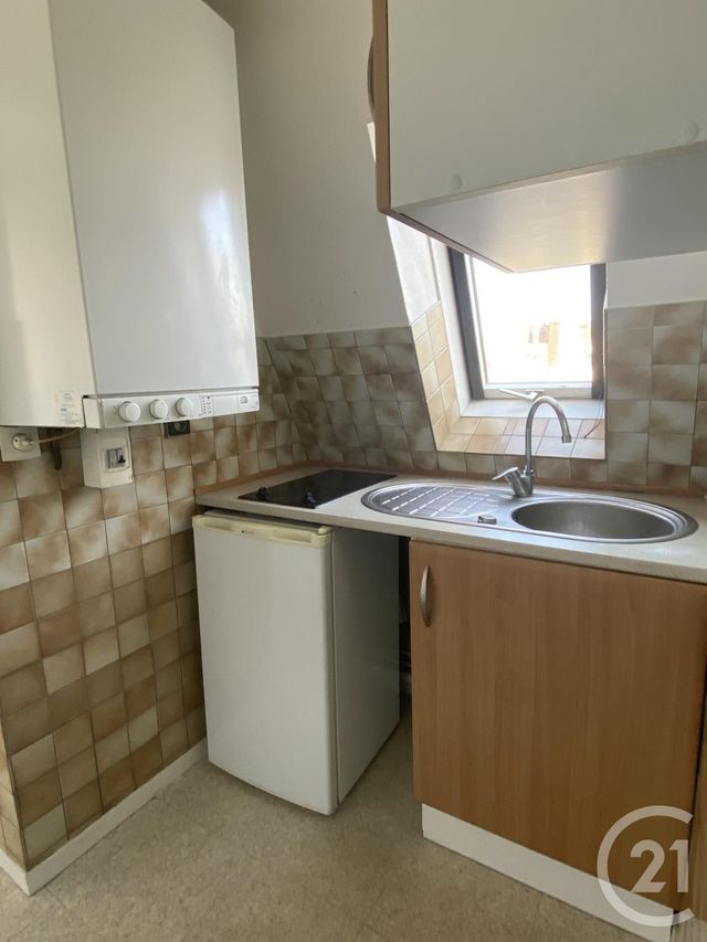 Appartement T2 à louer - 2 pièces - 29,70 m2 - Pau - 64 - AQUITAINE