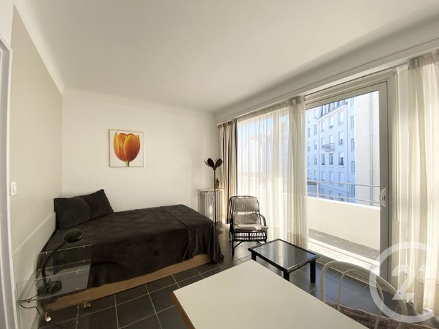 Appartement Studio &agrave; louer - 1 pi&egrave;ce - 22,48 m2 - Pau - 64 - AQUITAINE