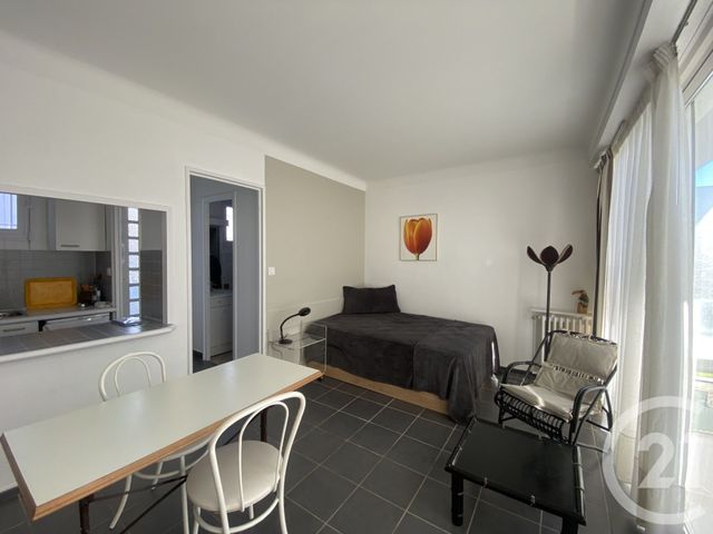 Appartement Studio &agrave; louer - 1 pi&egrave;ce - 22,48 m2 - Pau - 64 - AQUITAINE