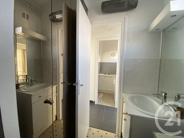 Appartement Studio &agrave; louer - 1 pi&egrave;ce - 22,48 m2 - Pau - 64 - AQUITAINE