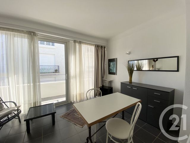 Appartement Studio &agrave; louer - 1 pi&egrave;ce - 22,48 m2 - Pau - 64 - AQUITAINE