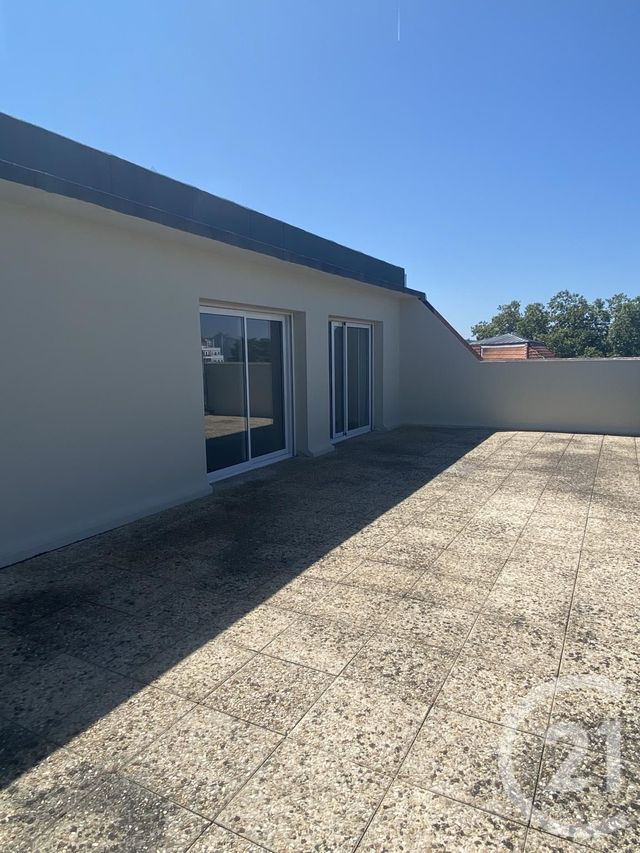 Appartement T4 &agrave; louer - 4 pi&egrave;ces - 76,85 m2 - Pau - 64 - AQUITAINE