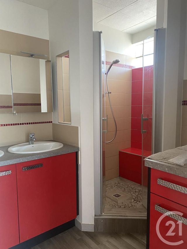 Appartement T4 &agrave; louer - 4 pi&egrave;ces - 76,85 m2 - Pau - 64 - AQUITAINE