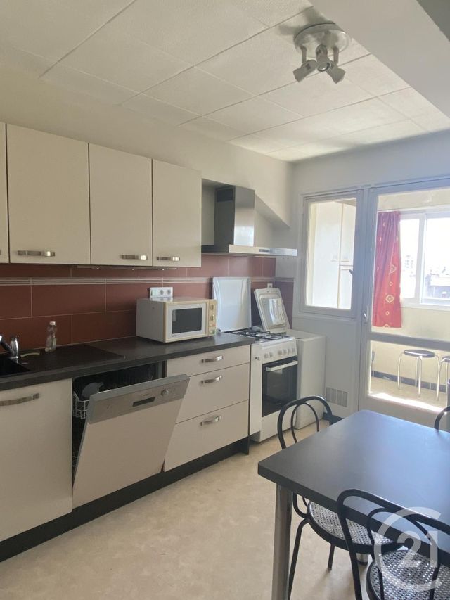 Appartement T4 &agrave; louer - 4 pi&egrave;ces - 76,85 m2 - Pau - 64 - AQUITAINE