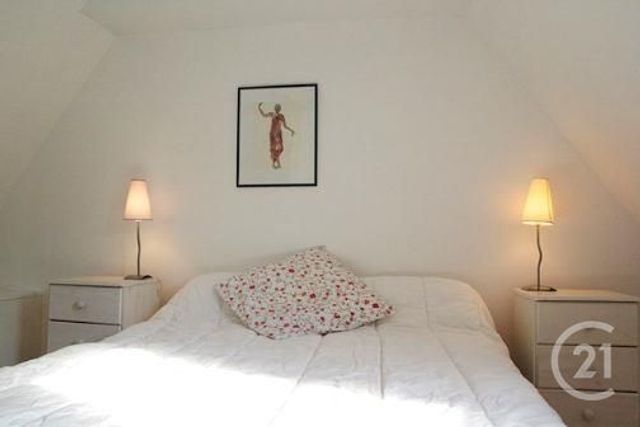 Appartement T2 &agrave; louer - 2 pi&egrave;ces - 26,98 m2 - Lescar - 64 - AQUITAINE