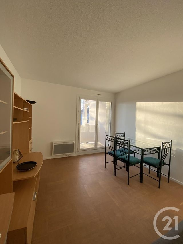 Appartement F2 &agrave; louer - 2 pi&egrave;ces - 30,87 m2 - Pau - 64 - AQUITAINE