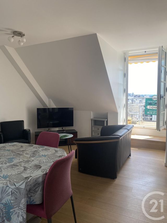 Appartement F3 &agrave; louer - 3 pi&egrave;ces - 67 m2 - Pau - 64 - AQUITAINE