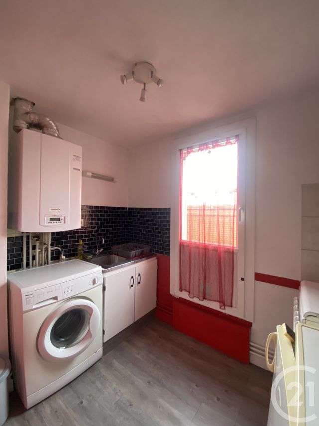 Appartement Studio &agrave; louer - 1 pi&egrave;ce - 28,12 m2 - Pau - 64 - AQUITAINE