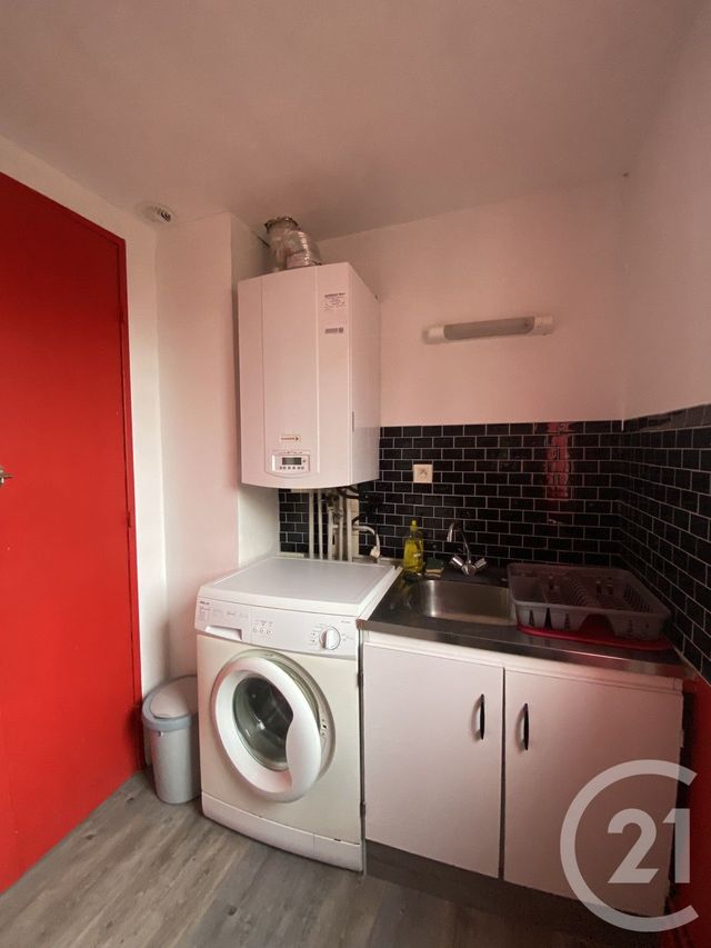 Appartement Studio &agrave; louer - 1 pi&egrave;ce - 28,12 m2 - Pau - 64 - AQUITAINE