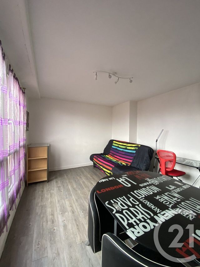 Appartement Studio &agrave; louer - 1 pi&egrave;ce - 28,12 m2 - Pau - 64 - AQUITAINE